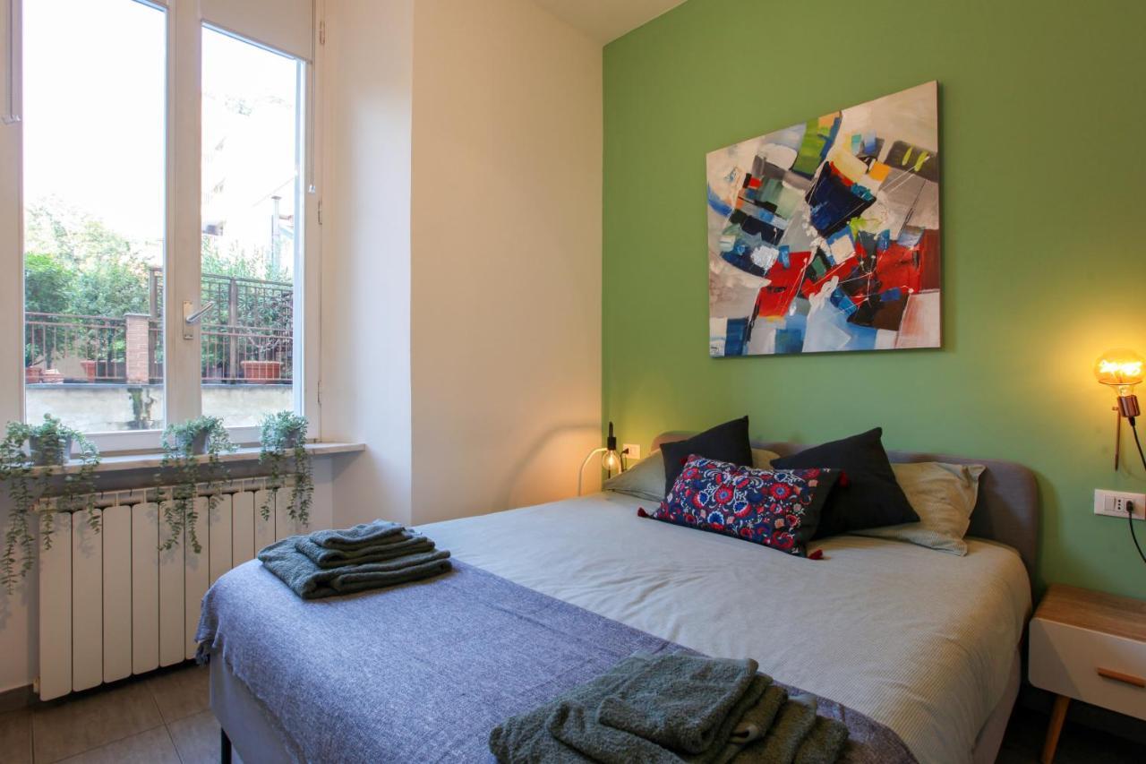 Modern Apartment Close To Shopping District Milan Bagian luar foto